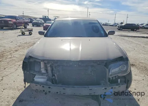 2021 Chrysler 300 Touring from USA, damaged, VIN 2C3CCAAG4MH680125